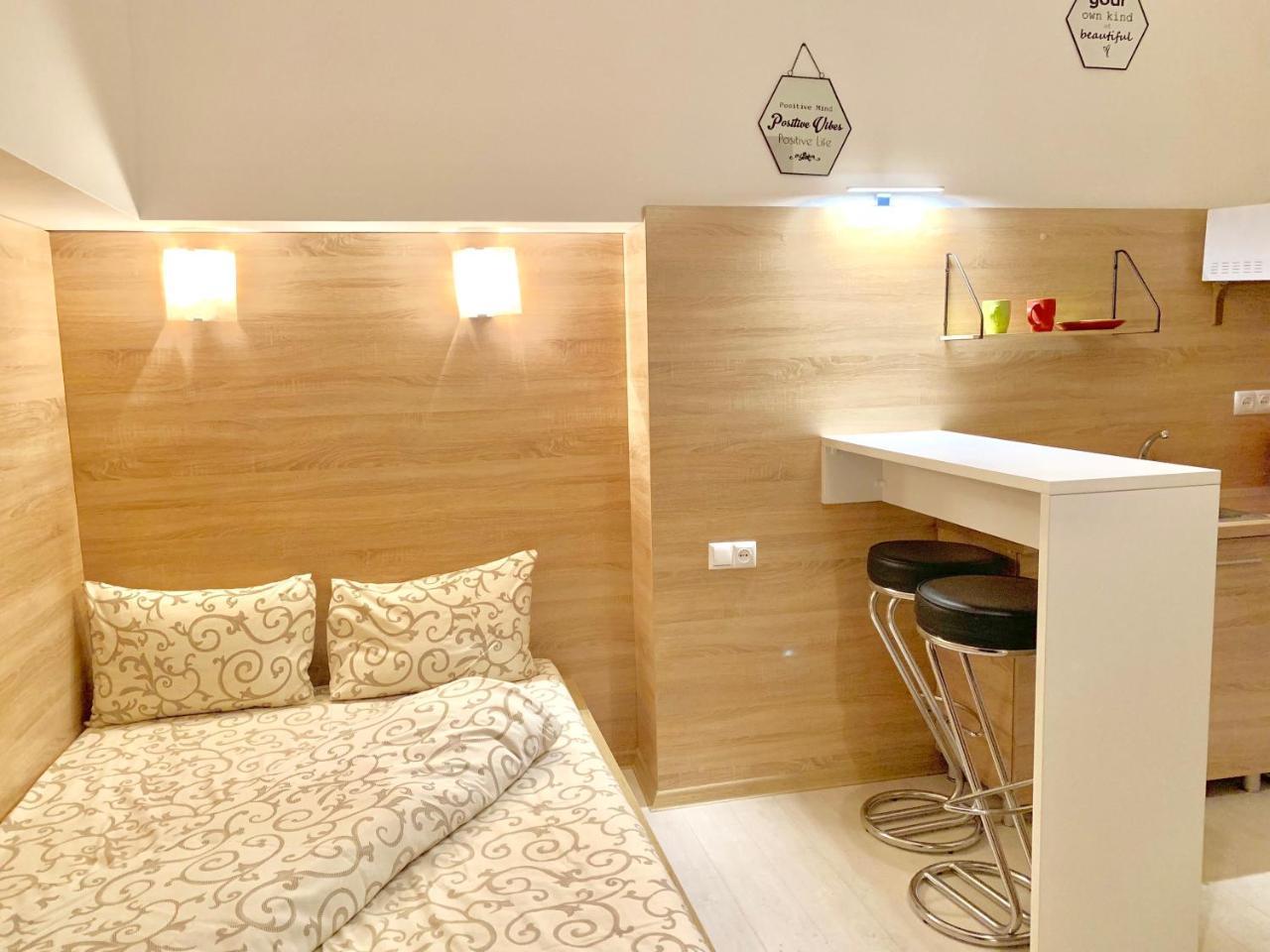 Mini-Smart- Квартира В Центральній Частині Львова Для Пари Exteriör bild